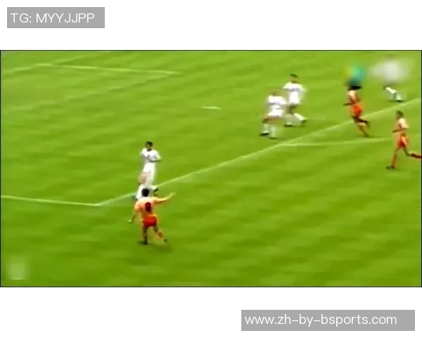 拉赫为核心:探索足球巨星背后的故事与成长轨迹 拉赫为核心:探索足球巨星背后的故事与成长轨迹